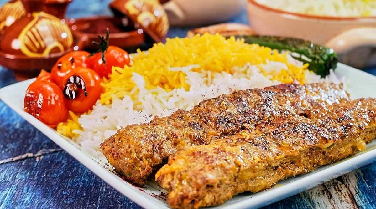 طرز تهیه کباب تابه ای بوقلمون | یک غذای خوشمزه و کم چرب که خیلی زود هم آماده میشه