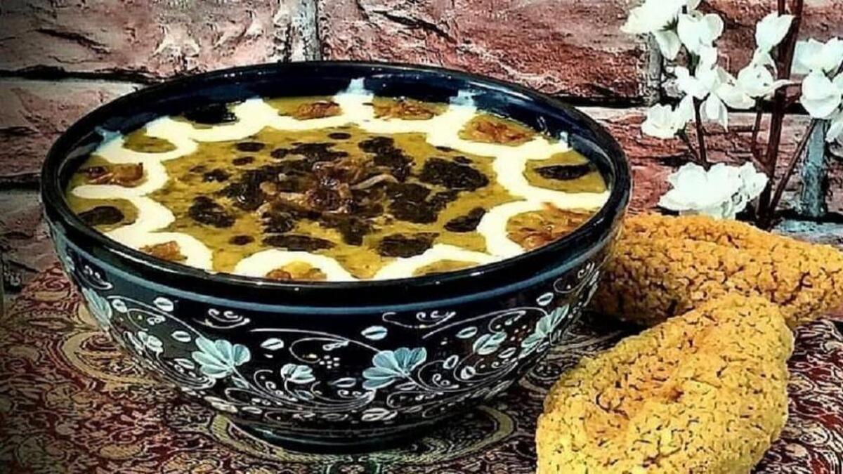 دستور پخت آش ترخینه لرستان؛ غذایی که طعم اصالت را به سفره شما می‌آورد