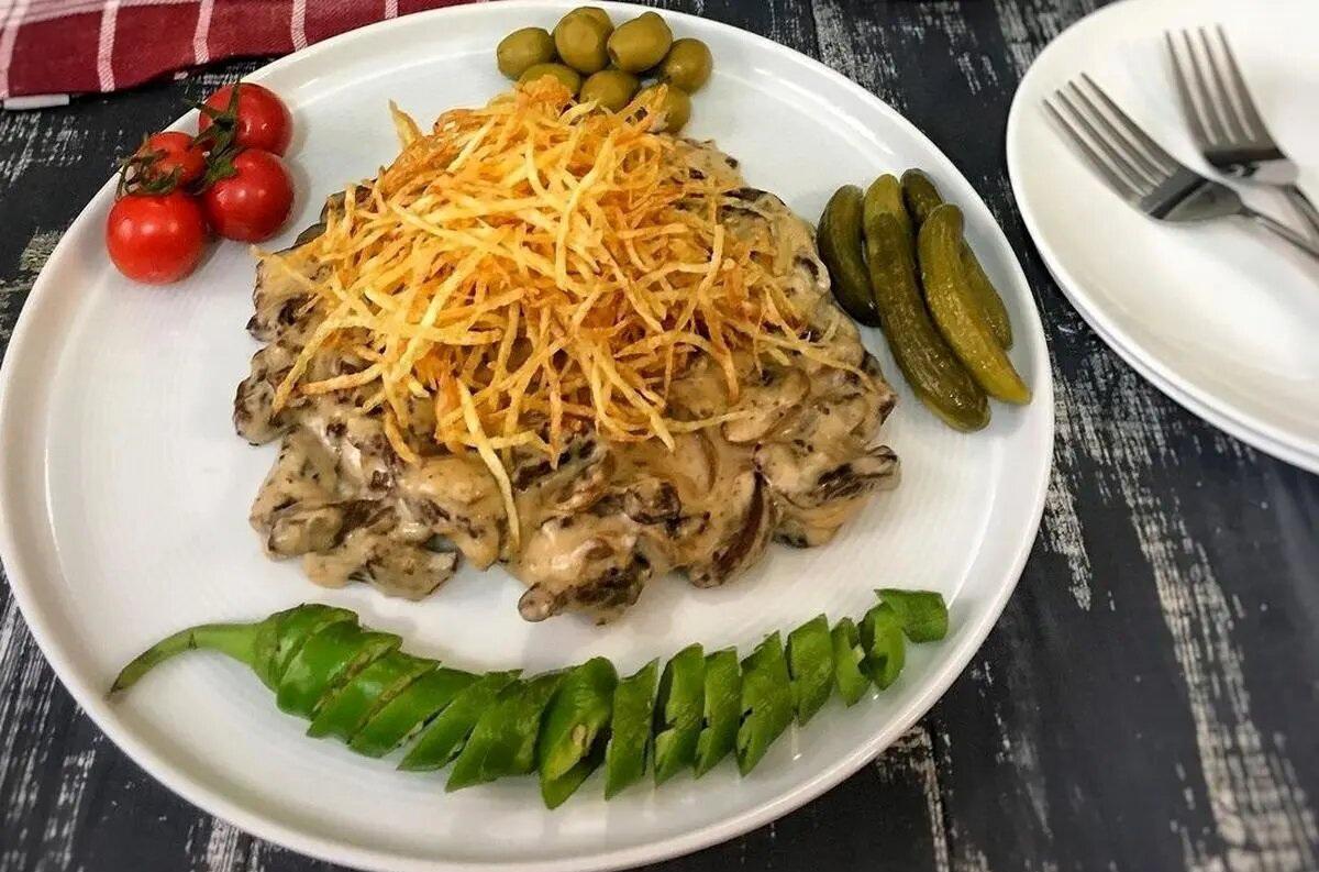 طرز تهیه بیف استراگانف روسی با رسپی متفاوت| روش درست کردن بیف استراگانف ایرانی