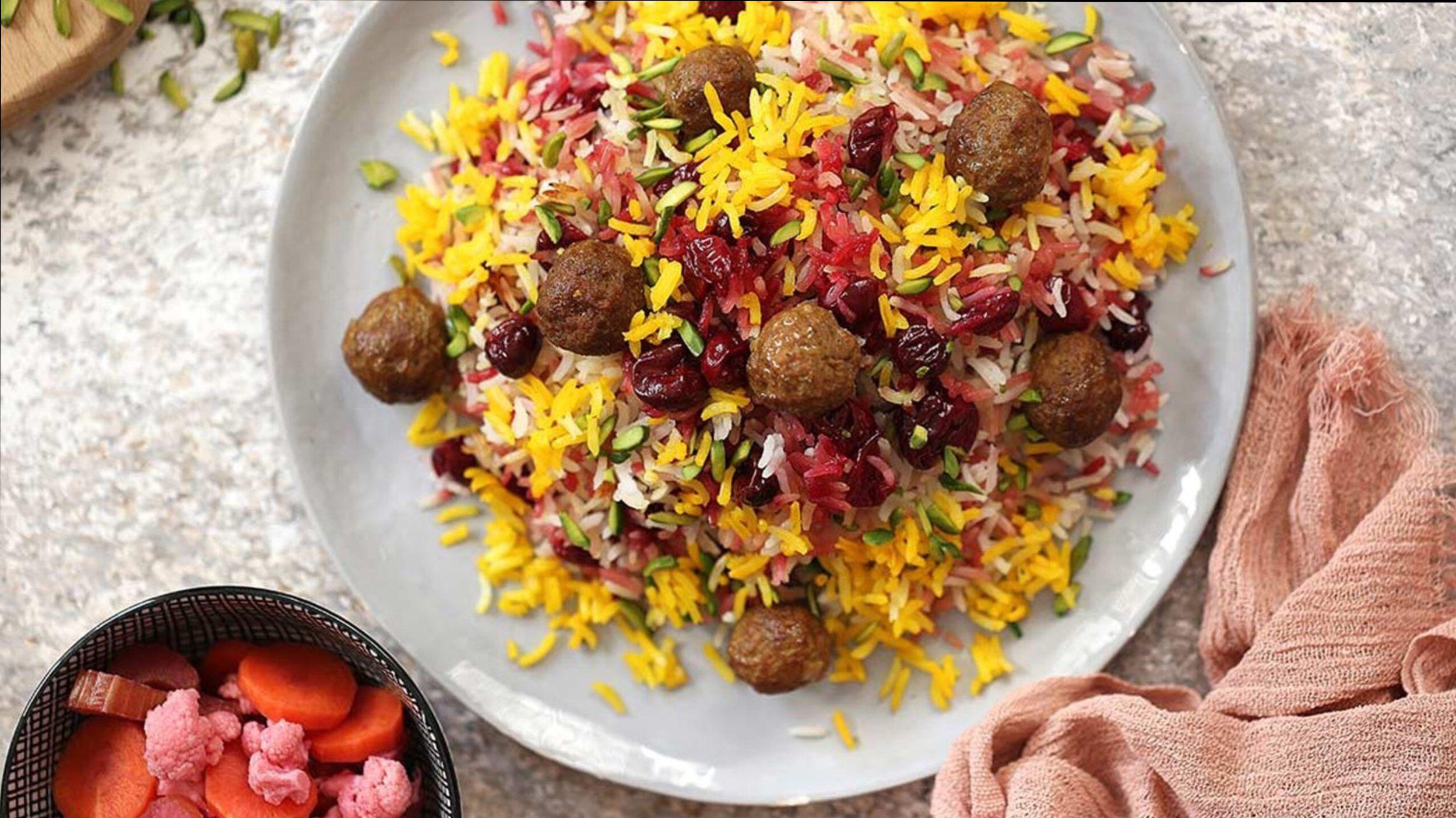 طرز تهیه آلبالو پلو با گوشت قلقلی برای سحری