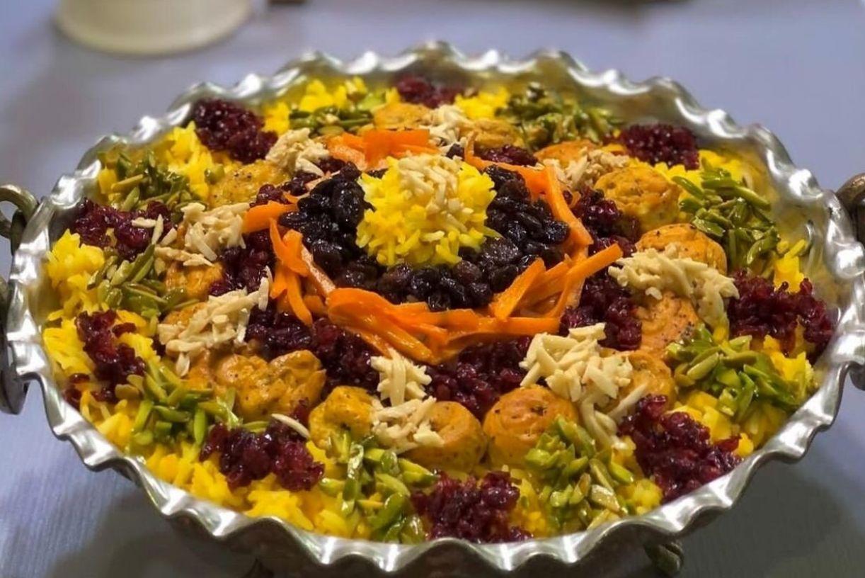 طرز تهیه مرصع پلو با فیله مرغ؛ یک غذای لذیذ مجلسی مناسب برای دورهمی های عید