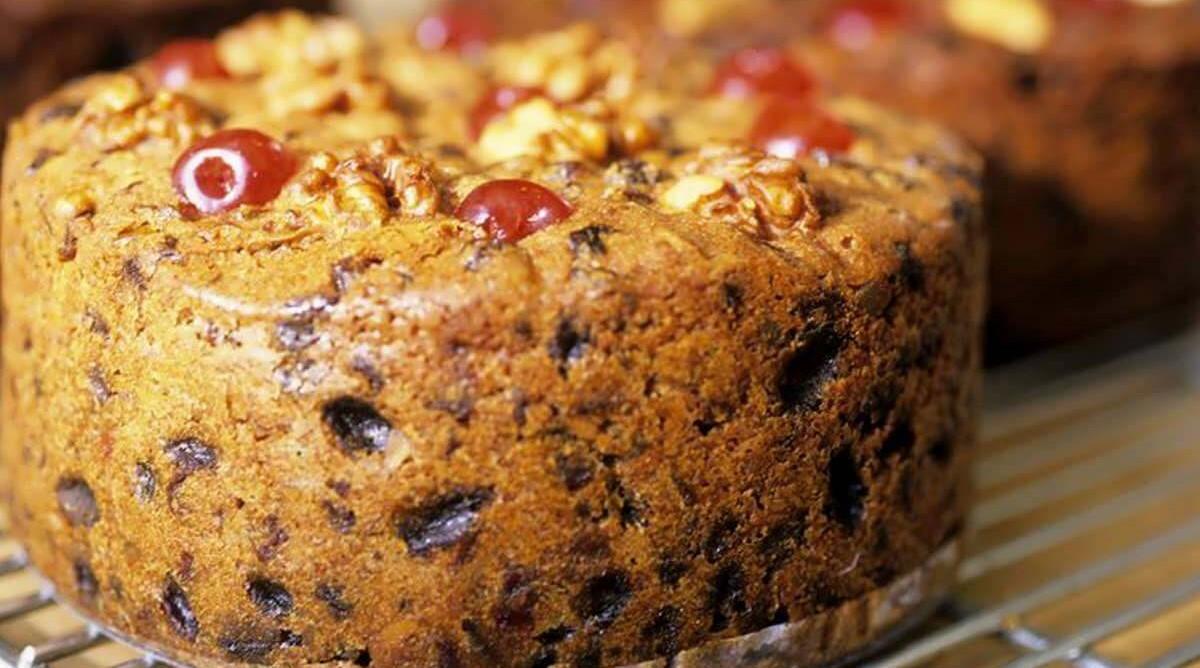 طرز تهیه کیک میوه خشک | طعم این کیک میوه متفاوت را یکبار امتحان کنید